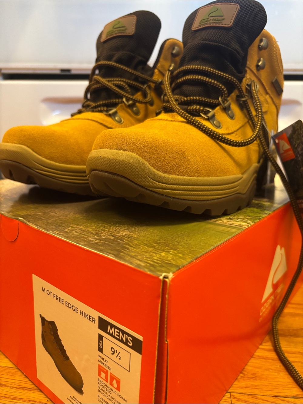 Ozark Trail Tan Brown Men's Hiking Boots